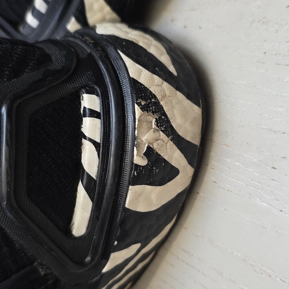 Adidas by Stella McCartney Black and White Sneakers, Size 8 - Picture 6 of 9